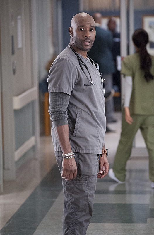 If You Like 'Grey's Anatomy,' You'll LOVE 'Nurse Jackie' | The Odyssey