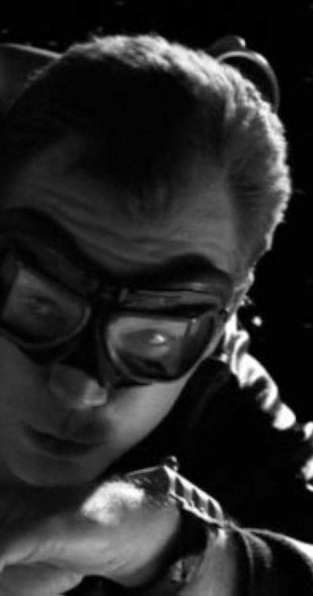 Боб макнил. Изгоняющий дьявола фильм 1973 девочка. Джонас армстронг книга крови. Дневник крови фильм 2020. Книги крови / books of blood (2020).