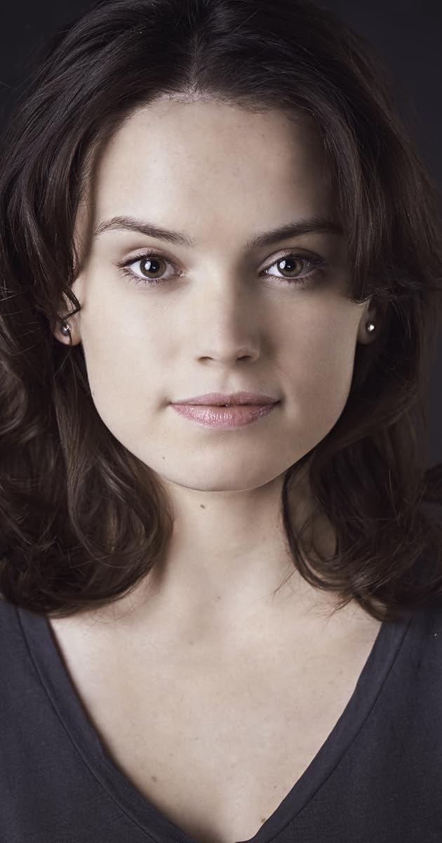 Pictures & Photos of Daisy Ridley IMDb