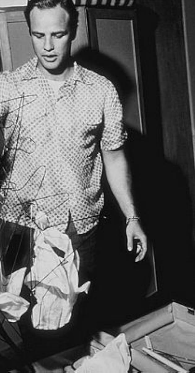 Pictures & Photos of Marlon Brando - IMDb