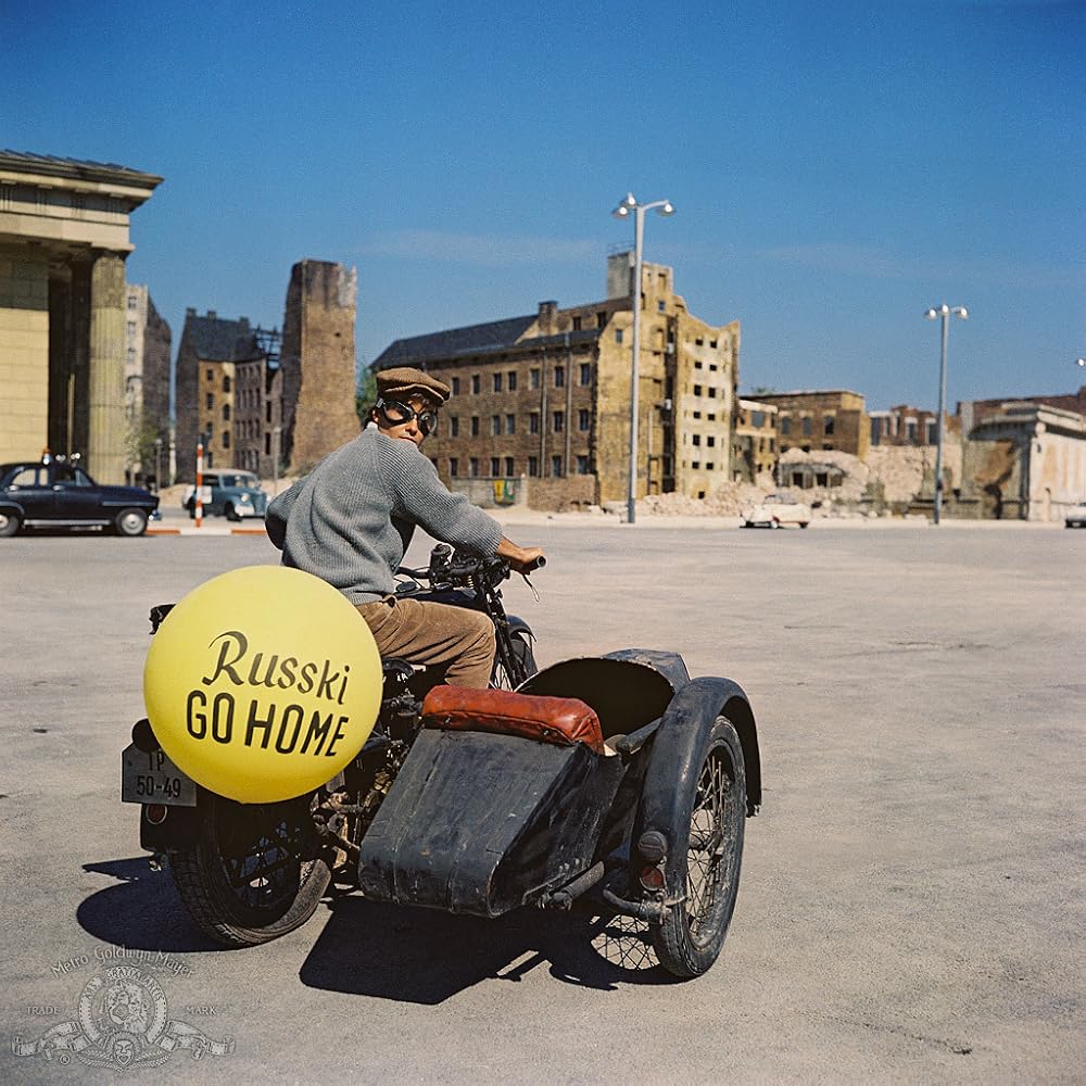 MV5BMjA4Mzg1NTA2M15BMl5BanBnXkFtZTcwNjQ5