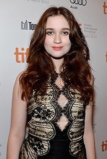 Alice Englert Picture