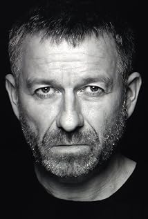 Sean Pertwee
