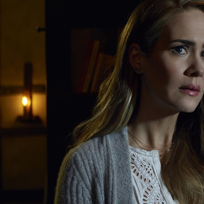 Sarah Paulson and American Horror Story in American Horror Story (2011)