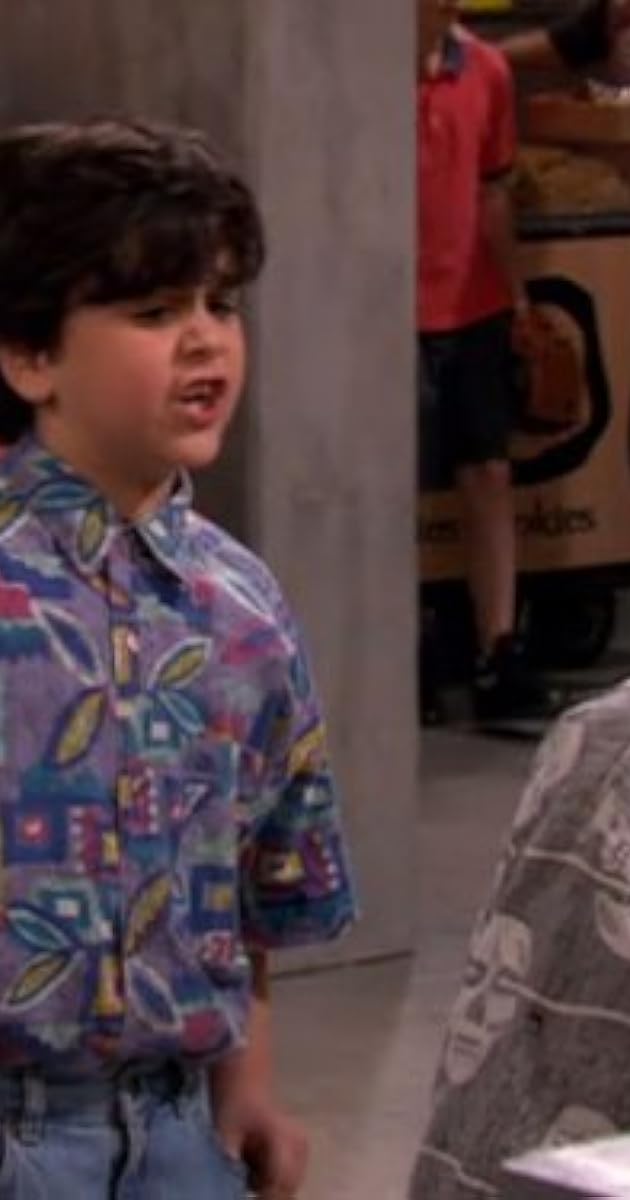 "Drake & Josh" Foam Finger (TV Episode 2005) IMDb