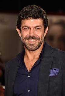 Pierfrancesco Favino Picture