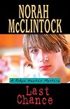 Last Chance : A Robyn Hunter Mystery