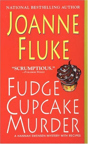 Fudge Cupcake Murder book cover