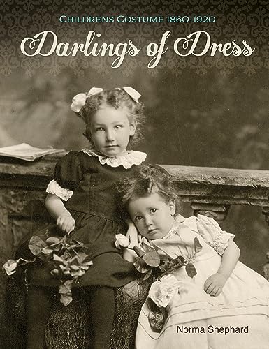 Cover of Darlings of dress
