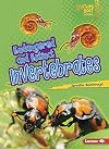 Endangered and Extinct Invertebrates (Lightning Bolt Books: Animals in Danger)