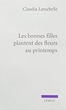 Les bonnes filles plantent des fleurs au printemps