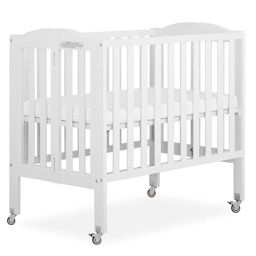 Dream On Me 2-in-1 Folding Portable Compact Mini Baby Crib in White, GreenGuard Gold & JPMA, US Patented Flat Folding System, Locking Wheels, 1″ Mattress Pad, Space-Saving Quck Fold Easy Storage