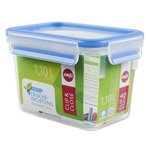 (-37%) EMSA Clip & Close Frischhaltedose, rechteckig, 1,1 L, mit Deckel, Aufbewahrungsbox, 100 Prozent dicht, spülmaschinen-, gefrier-, mikrowellenfest, Transparent, Blau, Made in Germany, 508541