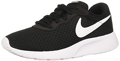 Nike Womens Tanjun Running Sneaker