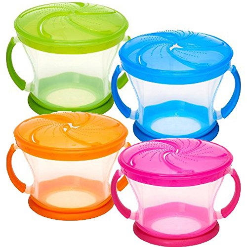 Munchkin Snack Catcher with flexible star-shaped opening