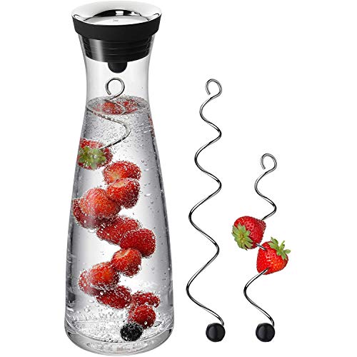 (-40%) WMF Basic Wasserkaraffe Set 3-teilig, Karaffe 1l mit 2 Fruchtspieße verschiedene Größen, Glaskaraffe mit Deckel, Silikondeckel, CloseUp-Verschluss