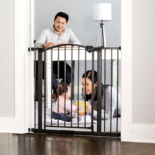 Regalo 30-35in Extra Wide Baby Gate Bronze