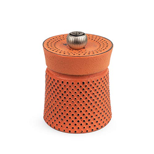 Peugeot Bali FONTE Cast Iron Pepper Mill Keeps your pepper fresh and makes it easy to grind.