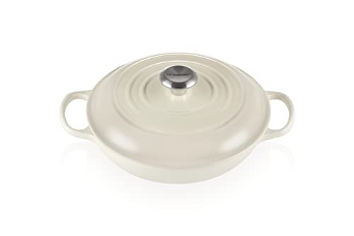 Le Creuset Signature Gusseisen Gourmet-Profitopf, Rund, Ø 26 cm, 2,2 l, Für alle Herdarten inkl. Induktion geeignet, 4,205 kg, Meringue, 2118026716443