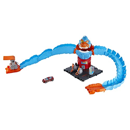 Hot Wheels City Wreck & Ride Gorilla Attack with 1 Car, Connects to Other Sets, Gas Station-Themed Set, Gift for Kids 4 to 8 Years Old