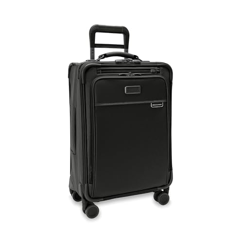 Briggs & Riley Baseline Essential 22" Spinner