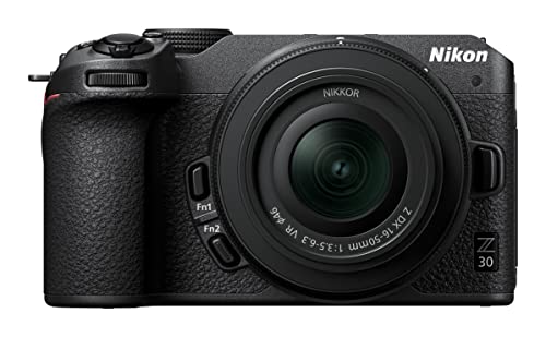 Nikon Z 30 Kit DX 16-50 mm 1:3.5-6.3 VR (20,9 MP, 11 Bilder pro Sekunde, Hybrid-AF mit Fokus-Assistent, ISO 100-51.200, 4K UHD Video mit bis zu 125 Mi