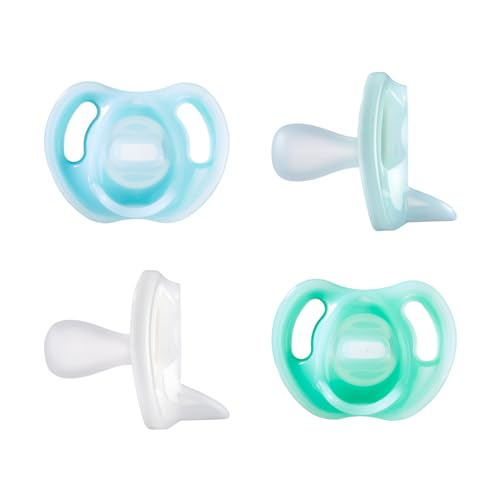 Tommee Tippee Ultra-Light Silicone Pacifier, 0-6 Months, Symmetrical One-Piece Design
