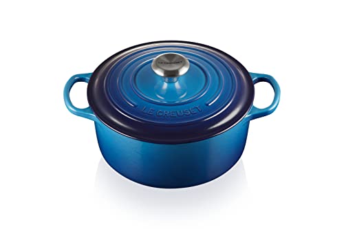 Le Creuset Signature Gusseisen-Bräter mit Deckel, Ø 24 cm, Rund, Für alle Herdarten und Induktion geeignet, Volumen: 4,2 l, 4,305 kg, Azure, 211772422