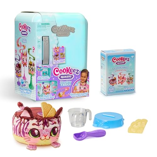 Cookeez Makery Freezy Cakez. Mix & Decorate Your Plush Best Friend! Place Your Cake Mix in The Freeze and Be Amazed When A Scented, Shivering, Interactive Plush Friend Comes Out. Styles May Vary