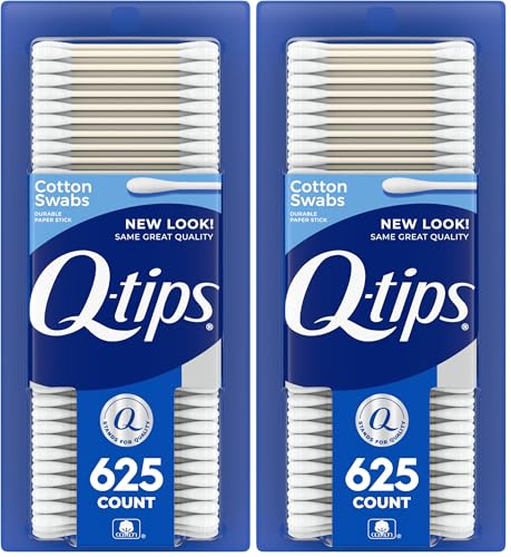 Q-tips Cotton Swabs for Hygiene and Beauty Care Original Cotton Swab Made with 100% Cotton 625 Count, White (Pack of 2)