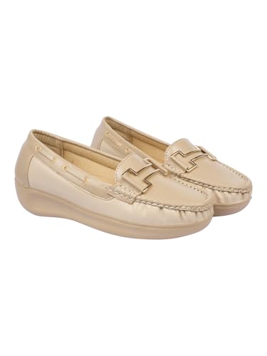 Women Pull On Loafers