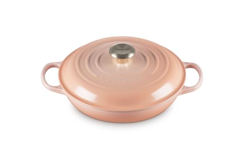 Le Creuset Signature Gourmet-Profitopf aus Gusseisen, 26 cm, 2,2 Liter, Peche