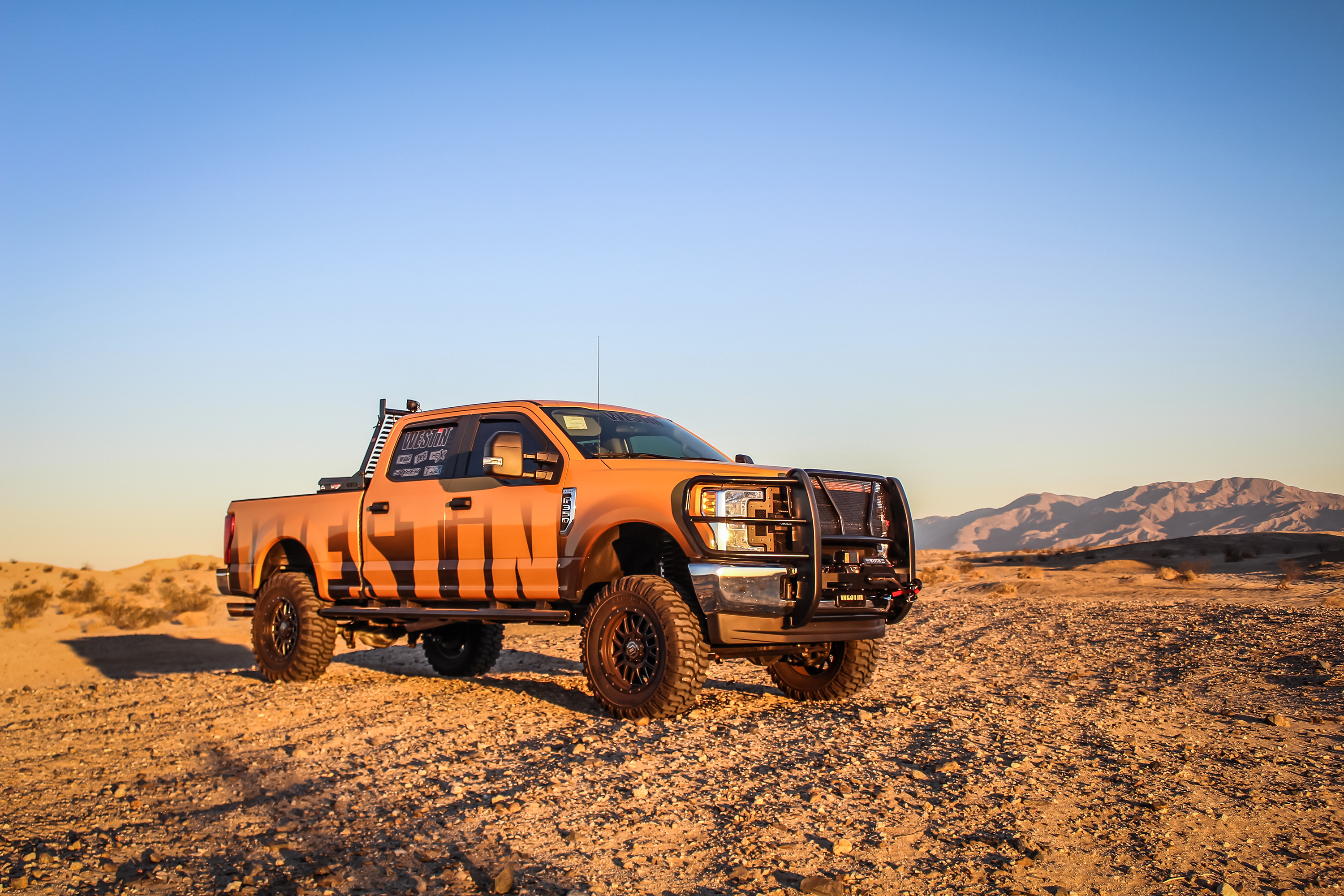 Bull Bar ウェスティン31-3975 Eシリーズブルバーは19-20 1500に適合します Westin 31-3975 E-Series Bull Bar Fits 19-20 1500 E-Series Bull Bar | Westin Automotive Products, Inc.