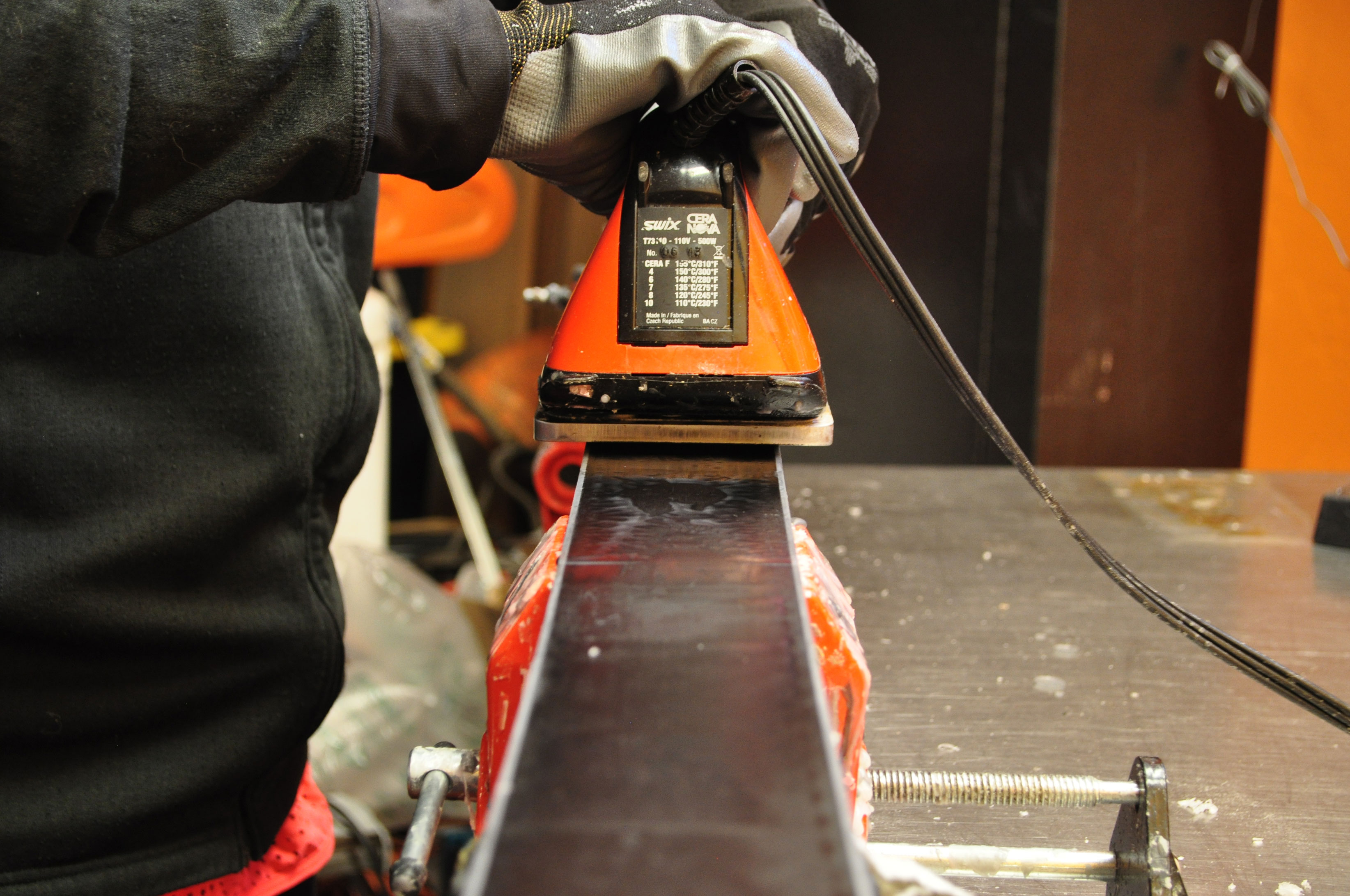 XCMAN Waxing Irons for Ski & Snowboard