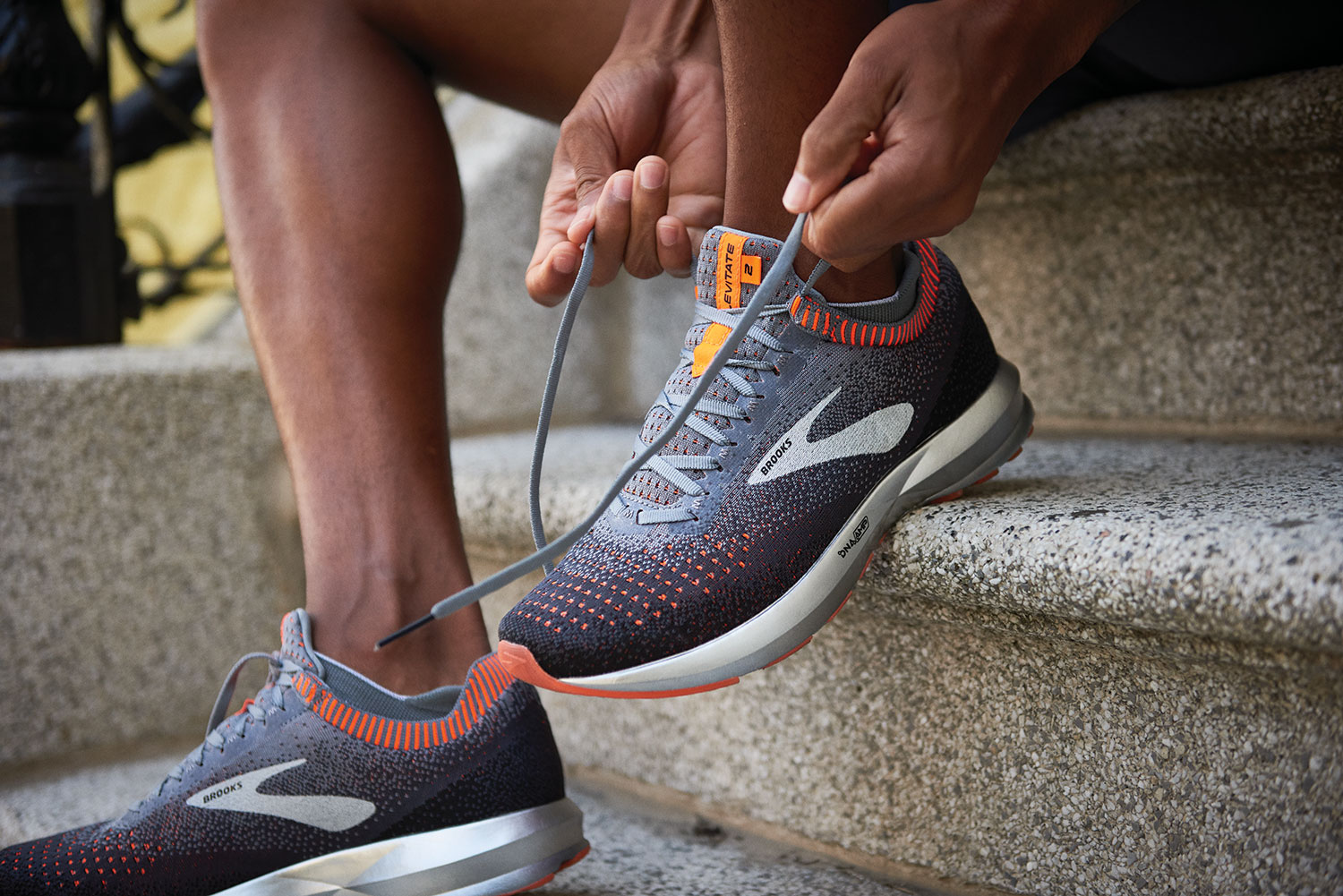 Amazon.co.jp BROOKS JAPAN