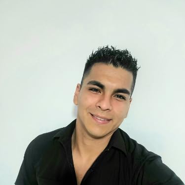 César García García