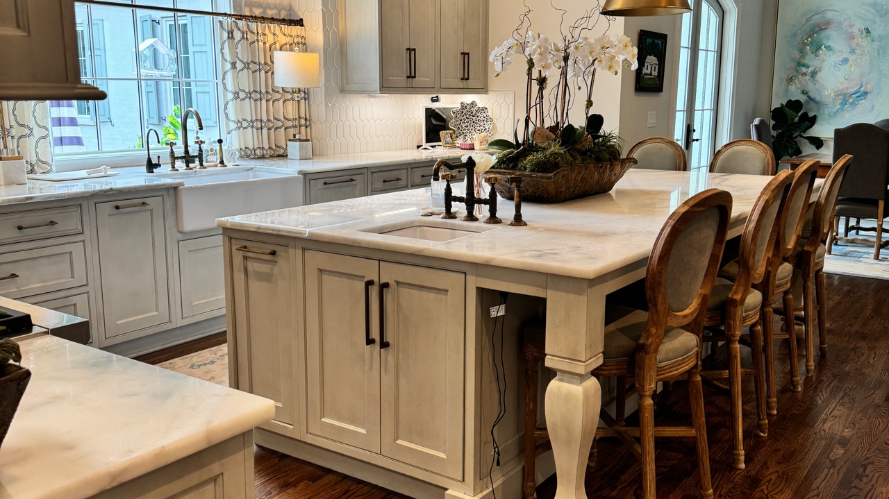 Watch Kitchen Tour on Amazon Live