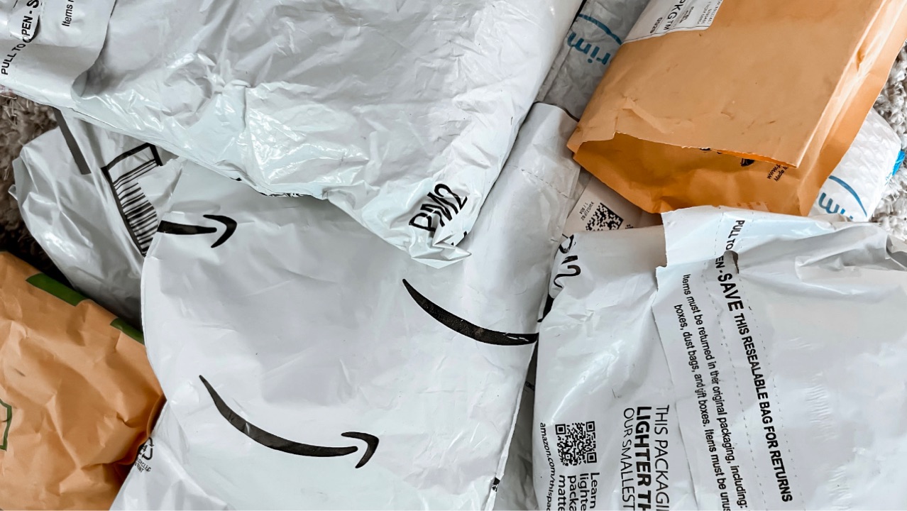 Watch Unboxing! on Amazon Live