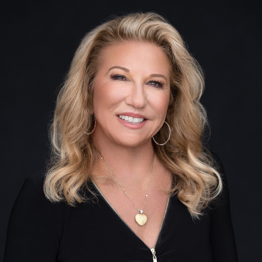 Wendy Baker Audio Books, Best Sellers, Author Bio