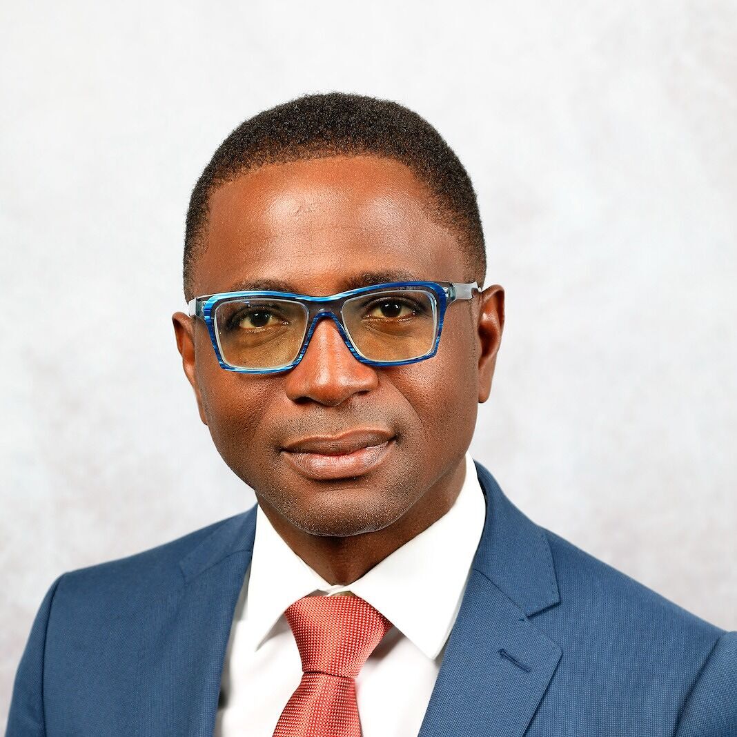 Bruce Scott Audio Books, Best Sellers, Author Bio