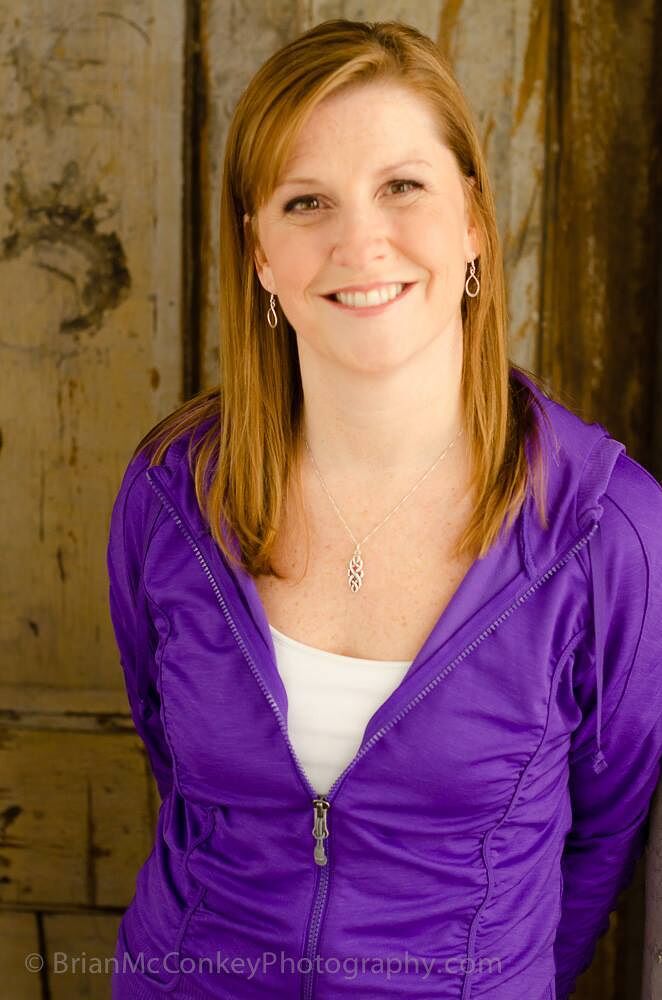 Lessy Robin Leslie Gray Robbins – Audio Books, Best Sellers, Author Bio | Audible.com
