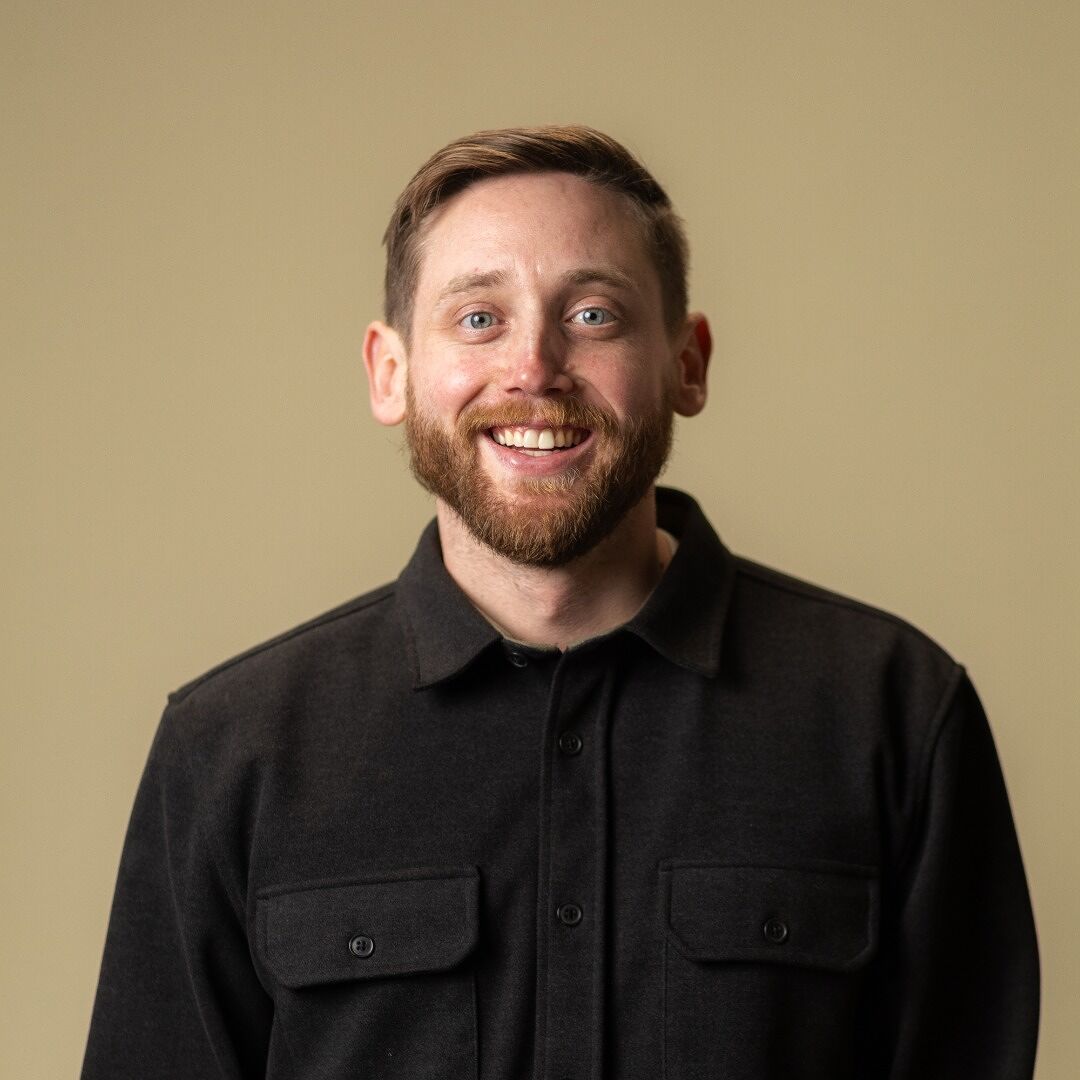 Stephen Glasser – Audiolibros, Biografía del autor | Audible.es