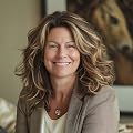 Christine Knight