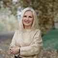 Kathy J Chastain