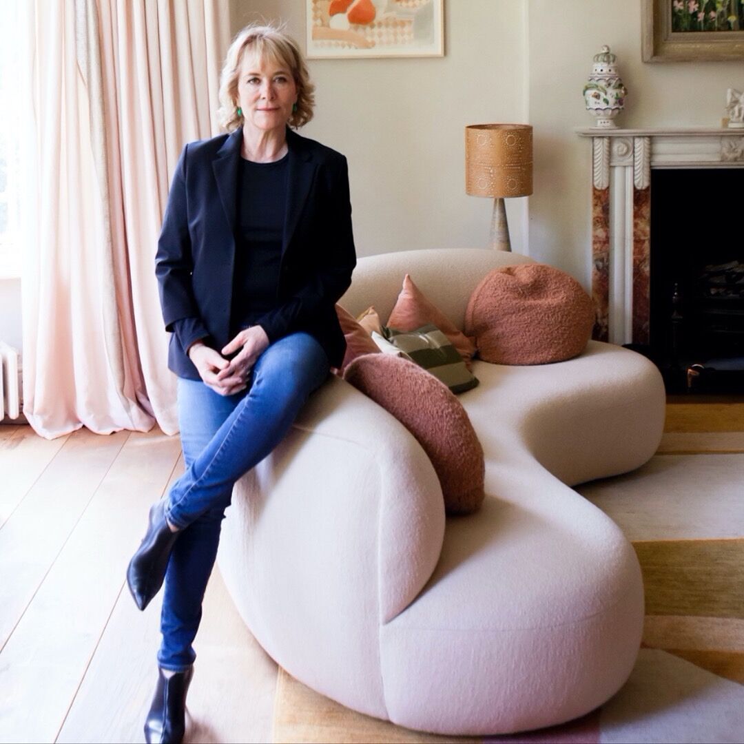 Hannah Rothschild Alle Hörbücher bei Audible.de