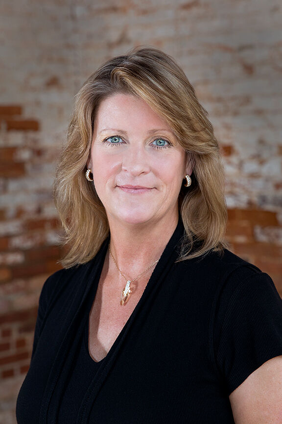 Kim Rominger Kim Romaner – Audio Books, Best Sellers, Author Bio | Audible.com