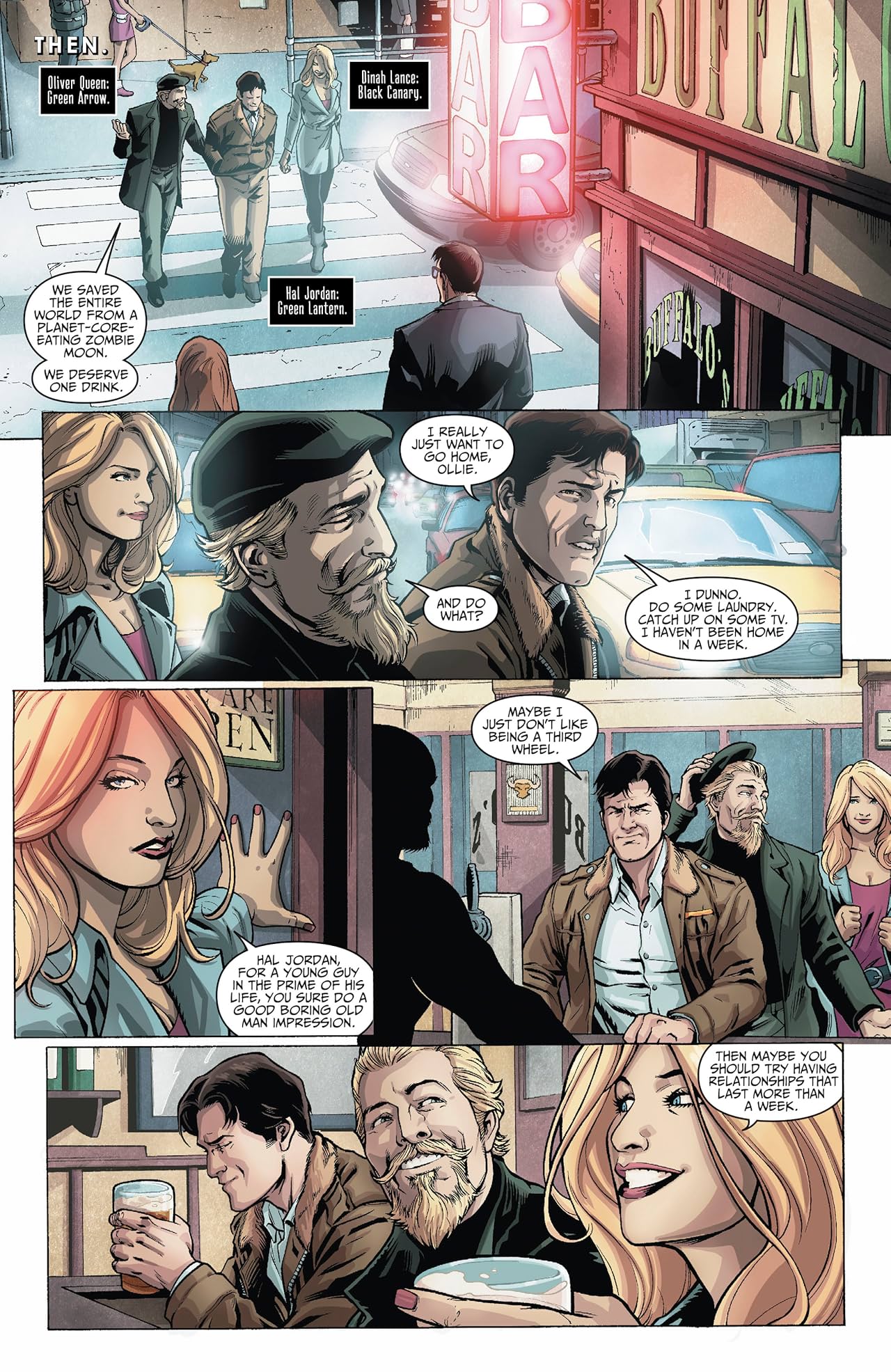 Injustice: Gods Among Us: Year Two: The Deluxe Edition