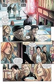 Injustice: Gods Among Us: Year Two: The Deluxe Edition