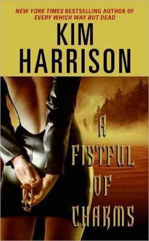 A Fistful of Charms (The Hollows, #4)