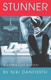 Stunner: A Ronnie Lake Mystery